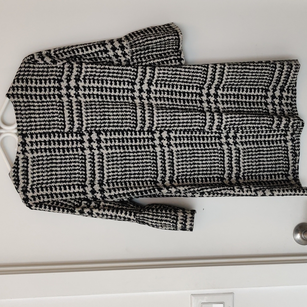 Zara plaid mini dress with cool bell sleeves - Picture 4 of 7